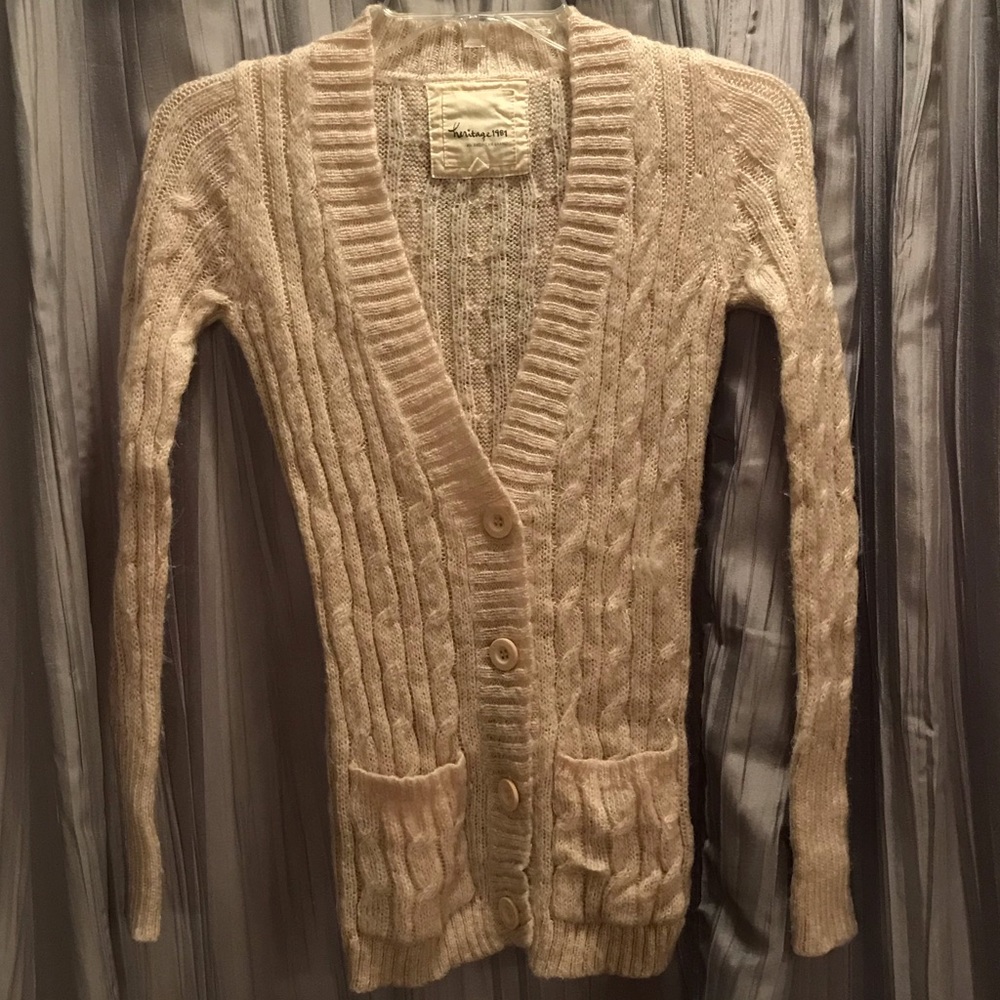 Heritage 1981 button up top